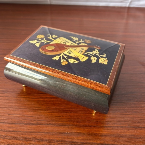 Vintage REUGE Swiss Music Jewelry Box Inlaid Wood Footed Mandolin WORKS EUC - Picture 5 of 6